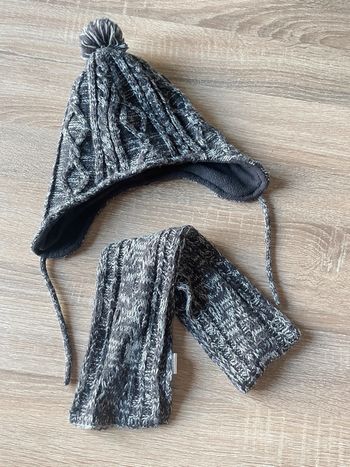 Bonnet et écharpe