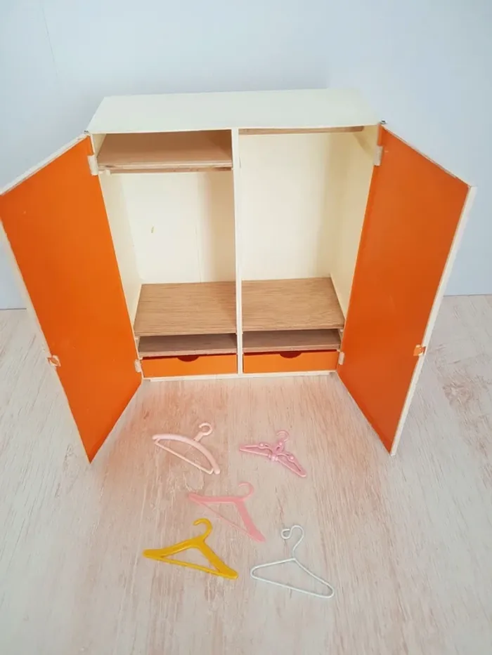 Chambre Barbie vintage lit et armoire - photo numéro 20