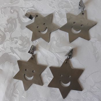 Faby27800 Pinces nappe, Pendeloques, étoiles lot de 4