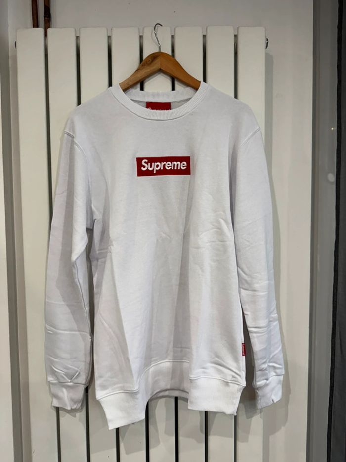 Pull / Sweat blanc Supreme Taille L