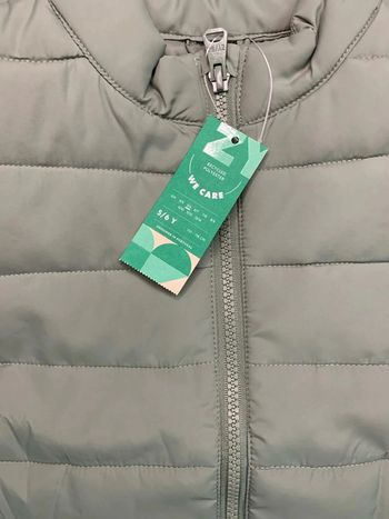 Doudoune sans manche garcon (neuf) - Taille 5 ans