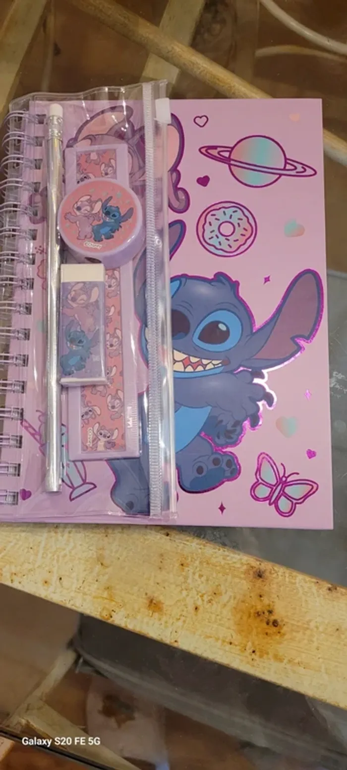 Carnet de notes et accessoires Stitch Angel Disney
