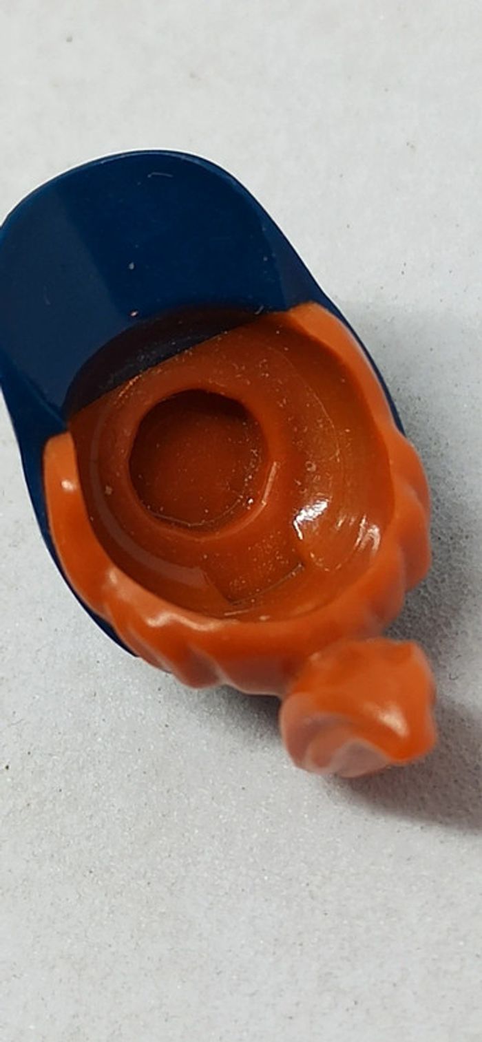 Femme policière avec arme noire lego - photo numéro 6