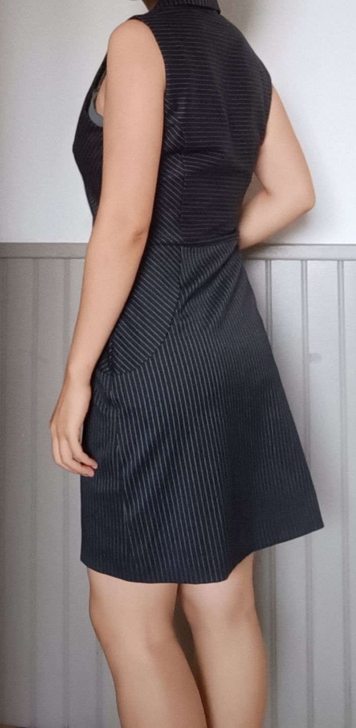 Robe en laine sans manches noire - photo numéro 2