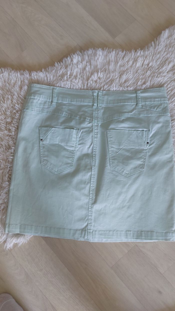 Jupe courte taille 42 - photo numéro 3