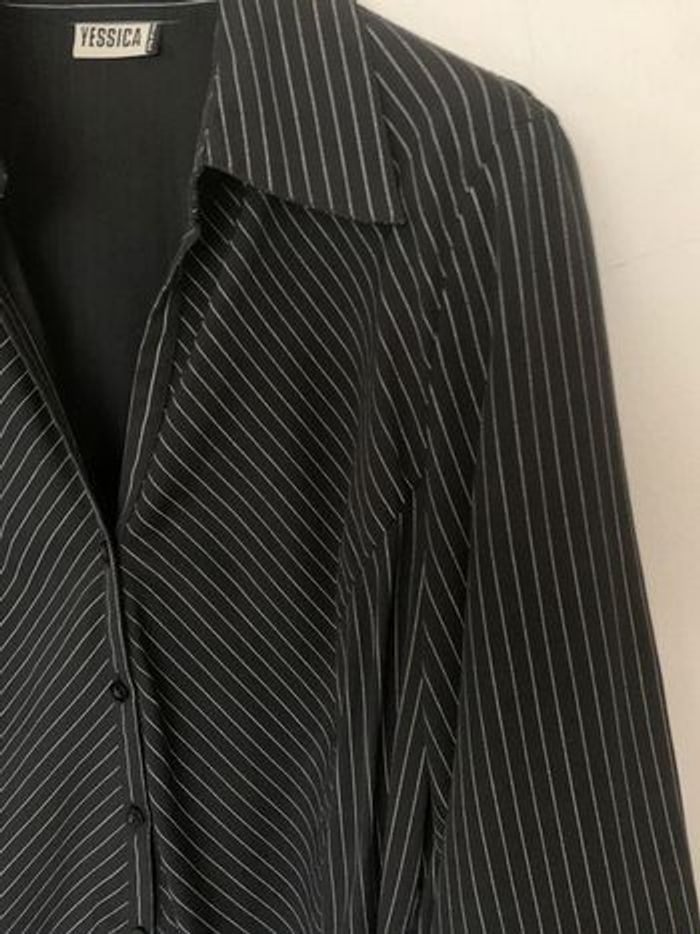 Chemisier à fines rayures Taille 40 (44 vintage) - photo numéro 3