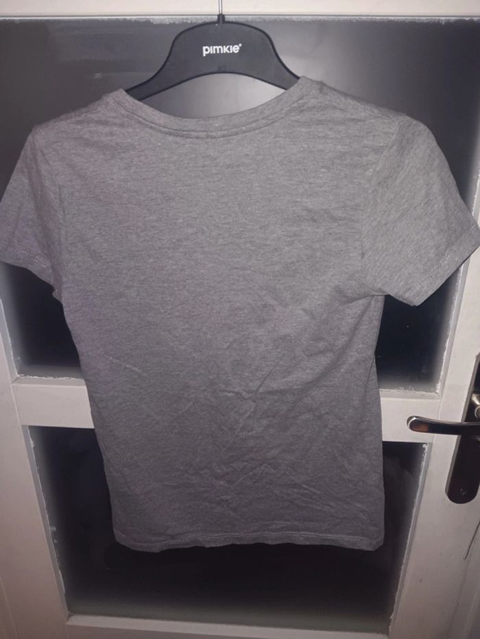 T-shirt taille m - photo numéro 2