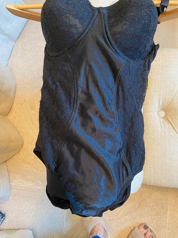 Body dentelle