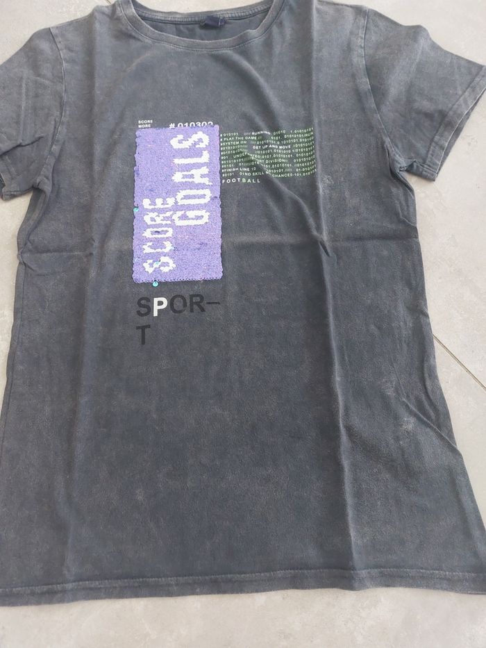 Tee shirt kiabi 12 ans à sequins football
