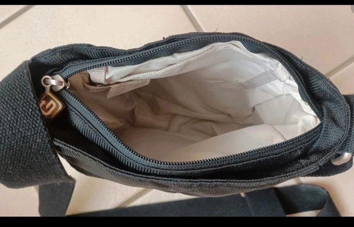 Pochette sac noir avec bandoulière Decathlon - photo numéro 5