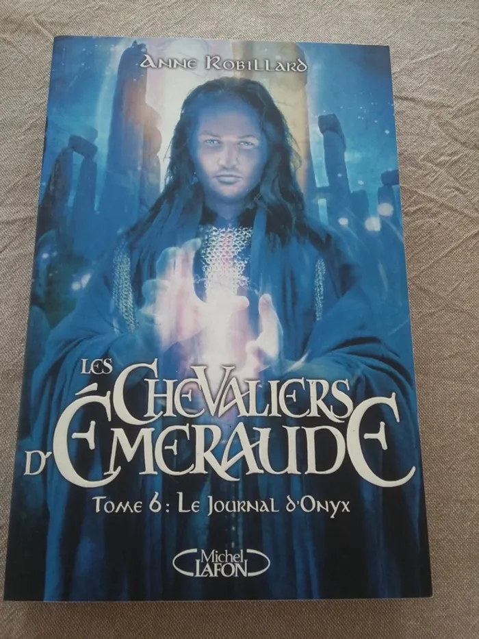 livre les chevaliers d'emeraude