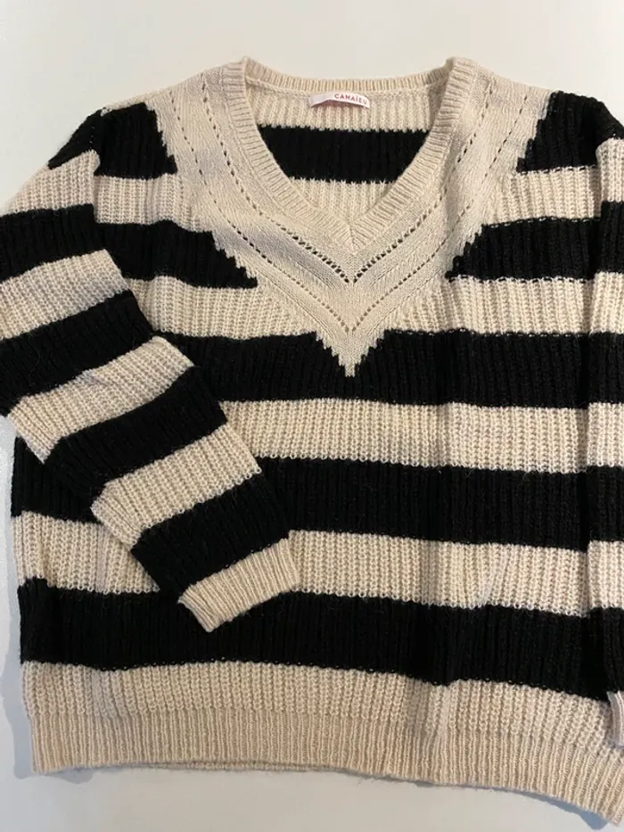 Pull col v camaïeu