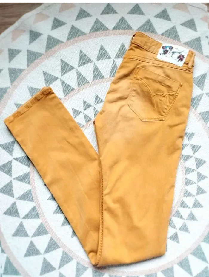 Pantalon  Jeans  droit  Jaune  - Effet peau de pêche  -  Kaporal  -  16  ans =  34  -  Parfait  État - photo numéro 5