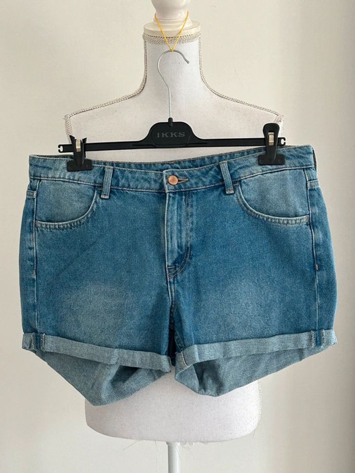 Short en Jean H&M Taille 42