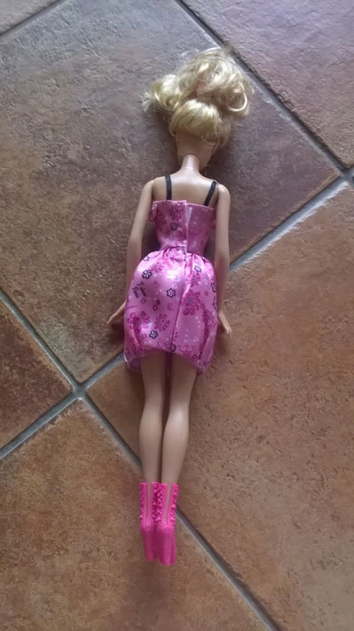 barbie thème Paris - photo numéro 2