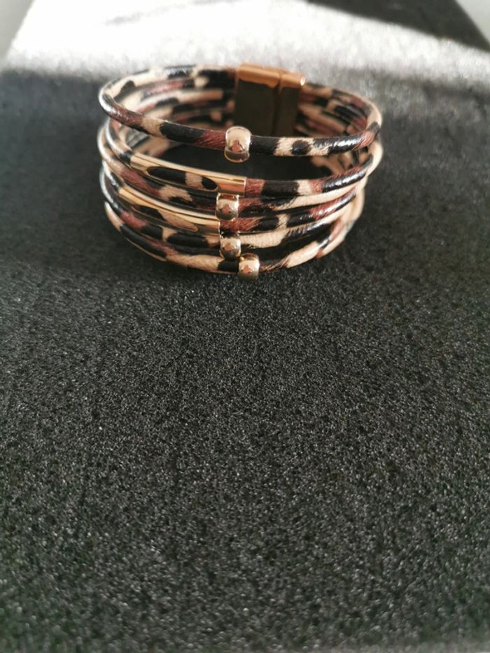 Bracelet femme tendance léopard