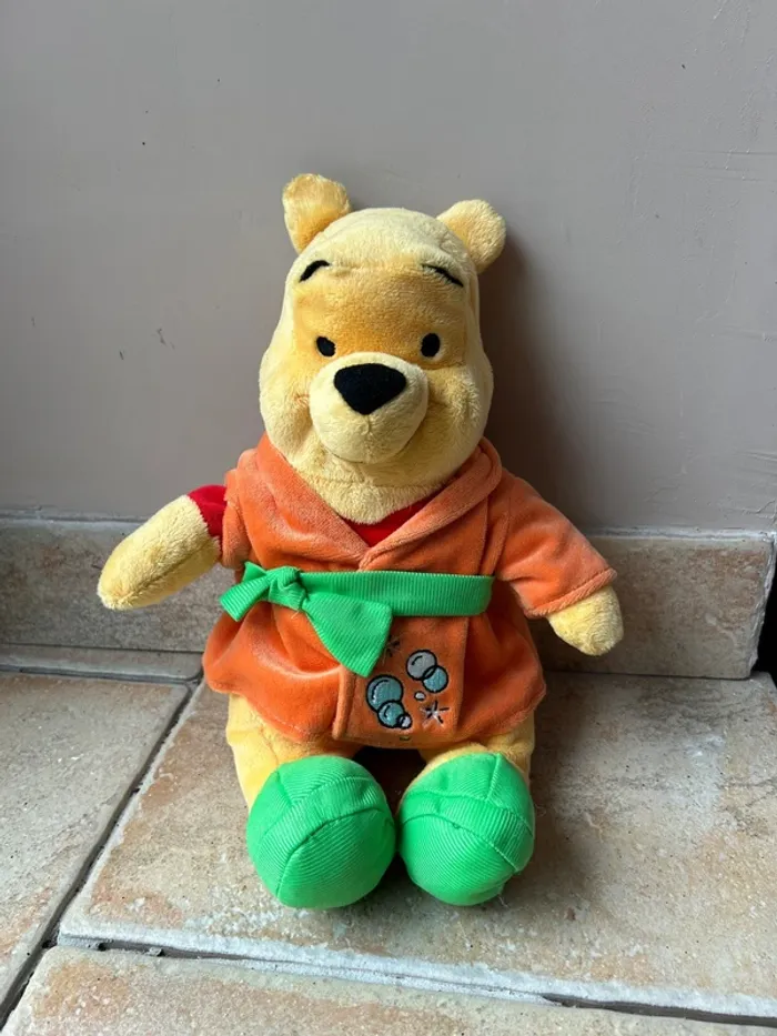 Peluche Winnie l’ourson, neuve