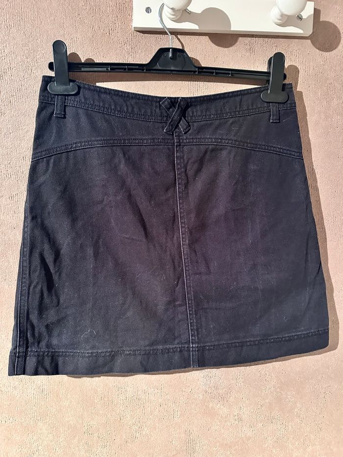 Jupe en jean noire - photo numéro 2