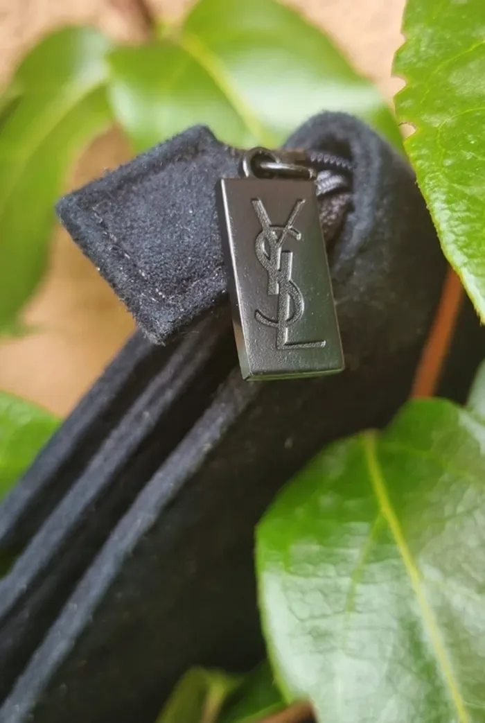 Petite pochette Yves saint Laurent neuve - photo numéro 3