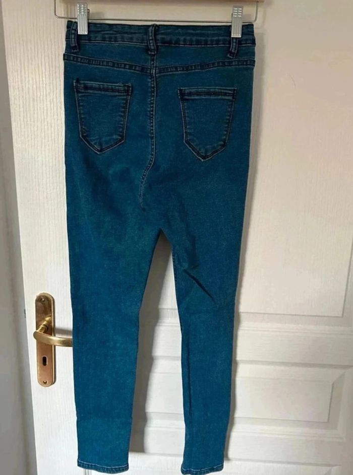 Jean bleu - photo numéro 2