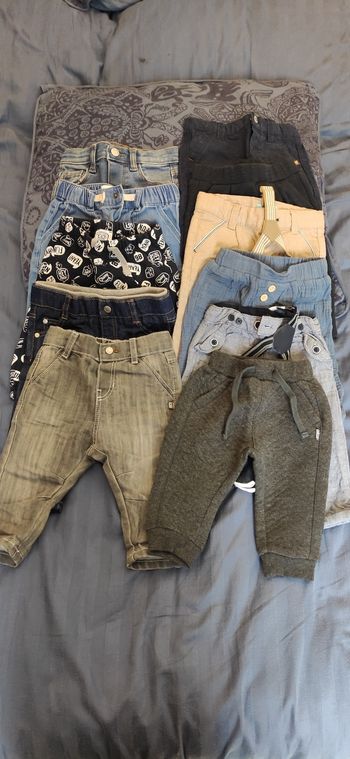 Lot de 11 bas 6 mois