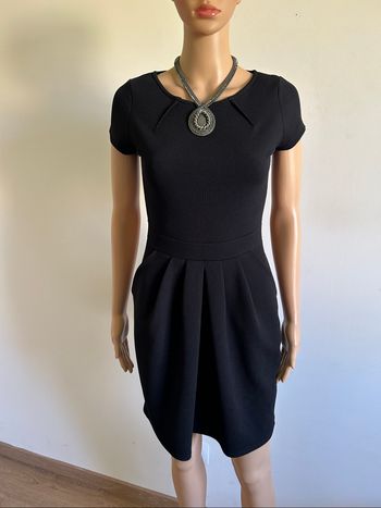 Robe noire à manches courtes Morgan taille 34 jamais portée