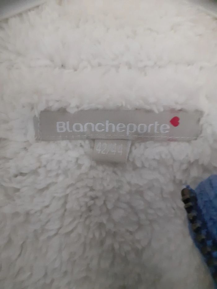 Cardigan façon Tricot blanche porte - photo numéro 7