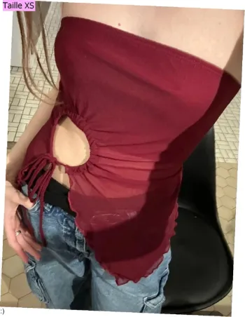 Top Femme Bordeaux Y2K Asymétrique Détail Nœud Fluide - Taille XS Neuf