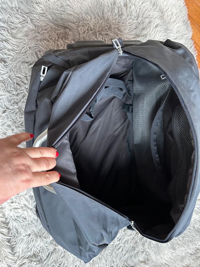 Neuf magnifique valise de voyage Lagardère grande contenance et pratique - photo numéro 7