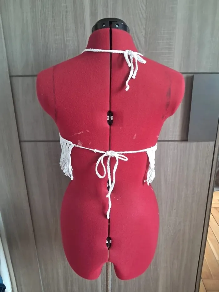 Crop top crochet - photo numéro 2