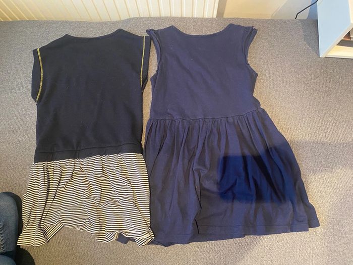 Lot de 2 robes Disney minnie 5-6 ans - photo numéro 8