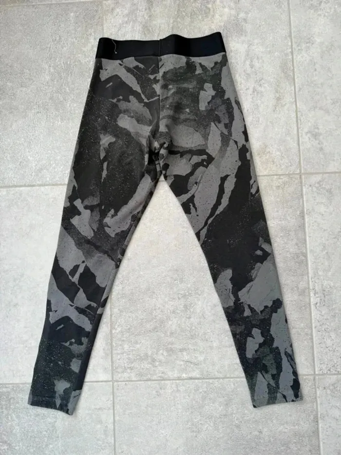 Legging de sport Adidas femme camouflage taille S super état - photo numéro 6