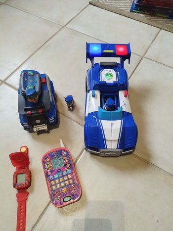 Lot jouets et tablette pat patrouille