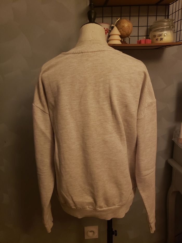 Pull 🎀 Disney taille S 5€ - photo numéro 5