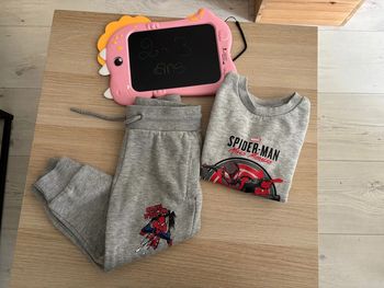 Jogging Spiderman