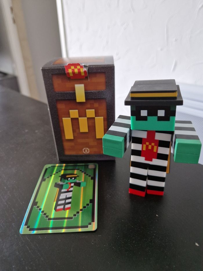 Figurine minecraft McDonald's