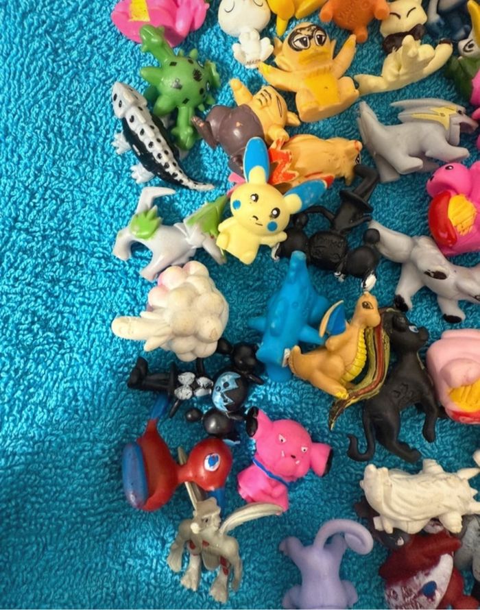 Lot de figurines Pokémon - photo numéro 3