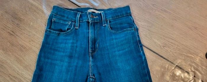 Jeans levi's femme Taille haute 34 - photo numéro 3