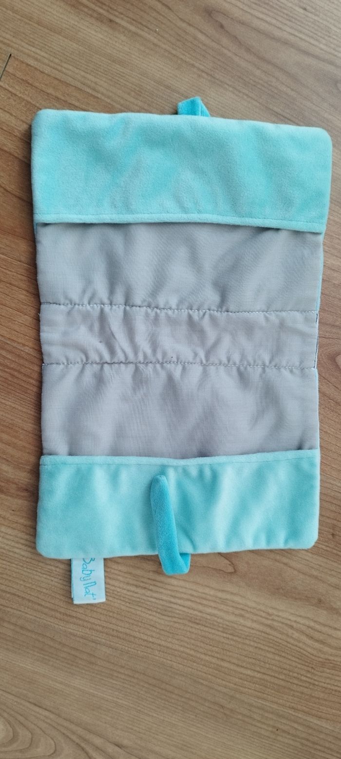 Protège carnet de santé - photo numéro 3