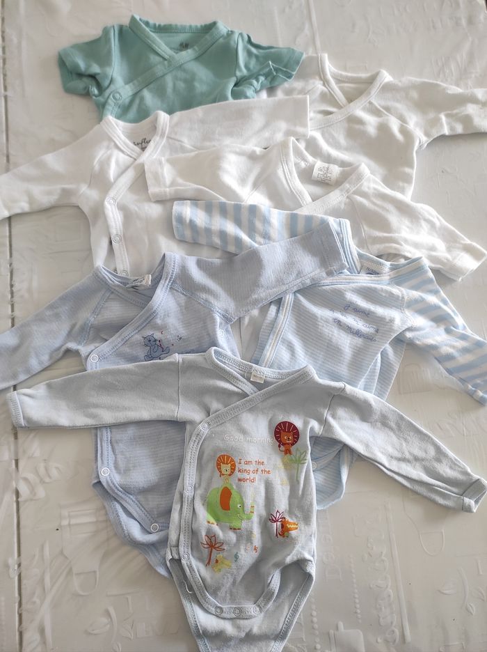 Lot bodies naissance