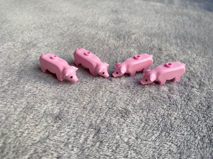 Lot de 4 cochons lego (pig) - photo numéro 2