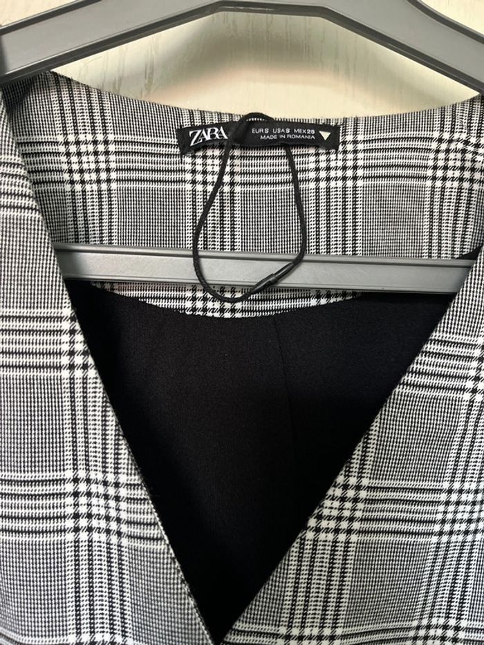 Robe à épaulettes Zara taille S - photo numéro 2
