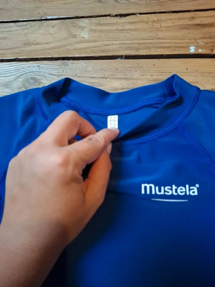 Tshirt anti uv taille 1/3 ans - photo numéro 3