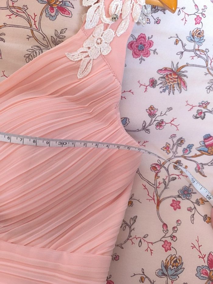 Très belle robe de cérémonie taille 38- 40 en très bon état - photo numéro 9