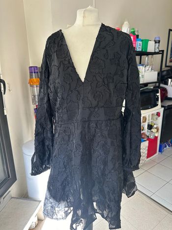 Robe dentelle noire neuve - H&M