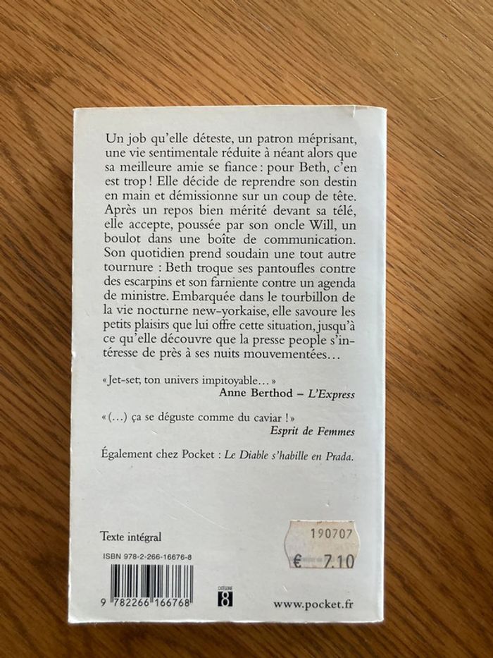 Livre de poche People or not people - photo numéro 2