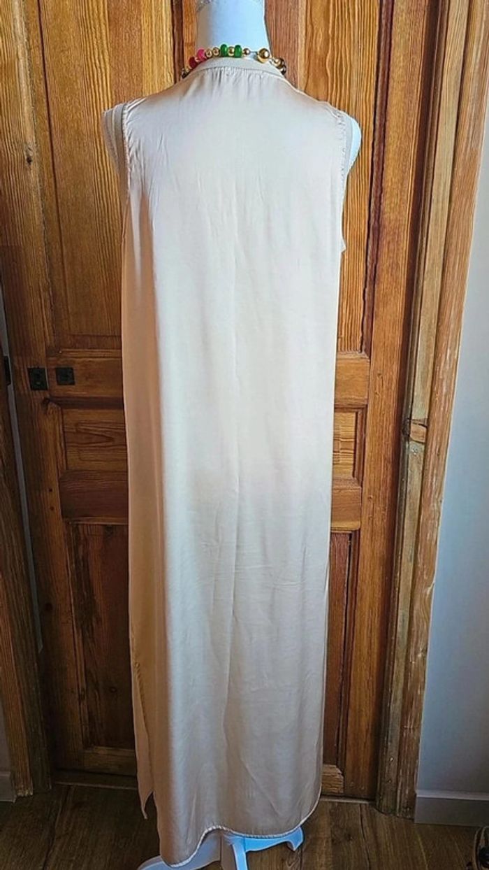 Robe longue satiné beige doré - photo numéro 3