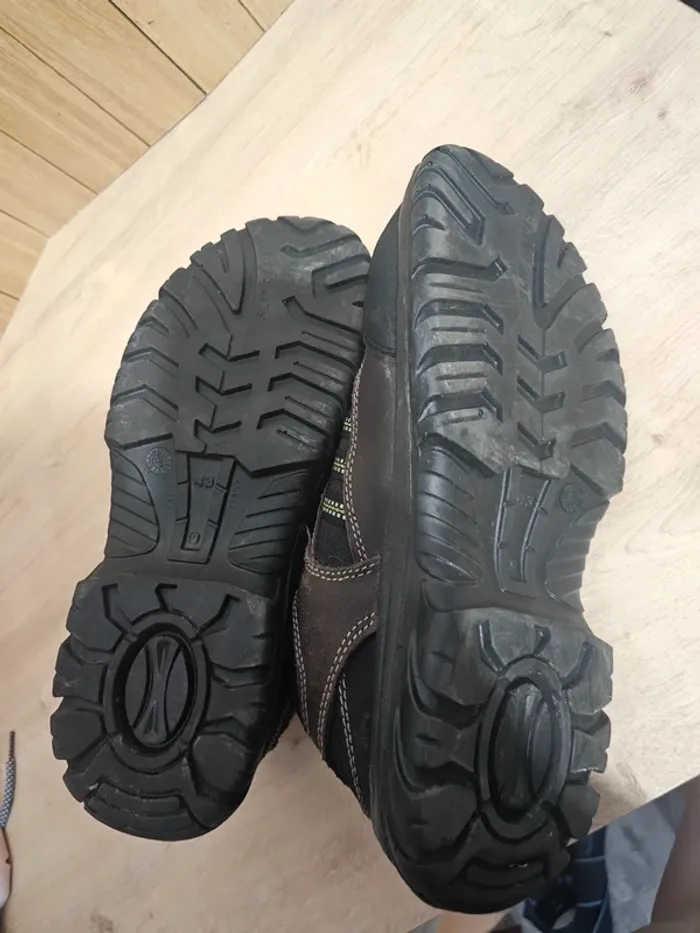 Chaussure basket de sécurité taille 43, le maître - photo numéro 3