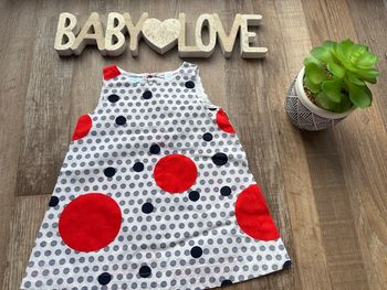 - Robe Obaibi - 6 mois - Très Bon état