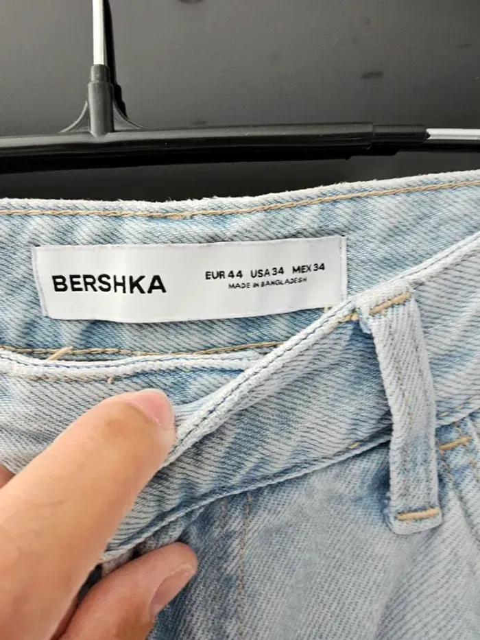 Jean Cargo Bershka homme T44 - photo numéro 2